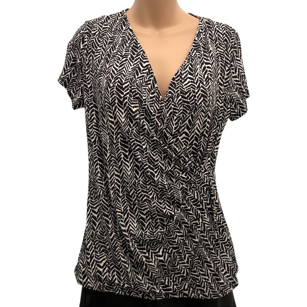 CHAUS Woman’s Black/White Abstract Pattern Sleeveless Blouse Size Small New